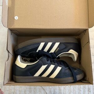 Navy Adidas Samba